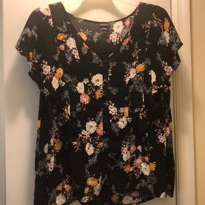 Torrid floral shirt